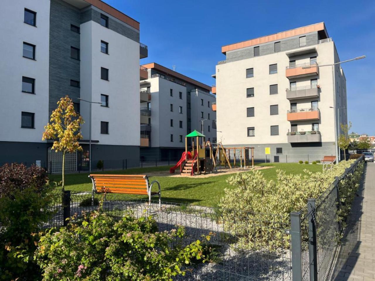 Apartamentlesznopl Family Friendly Leszno  Luaran gambar